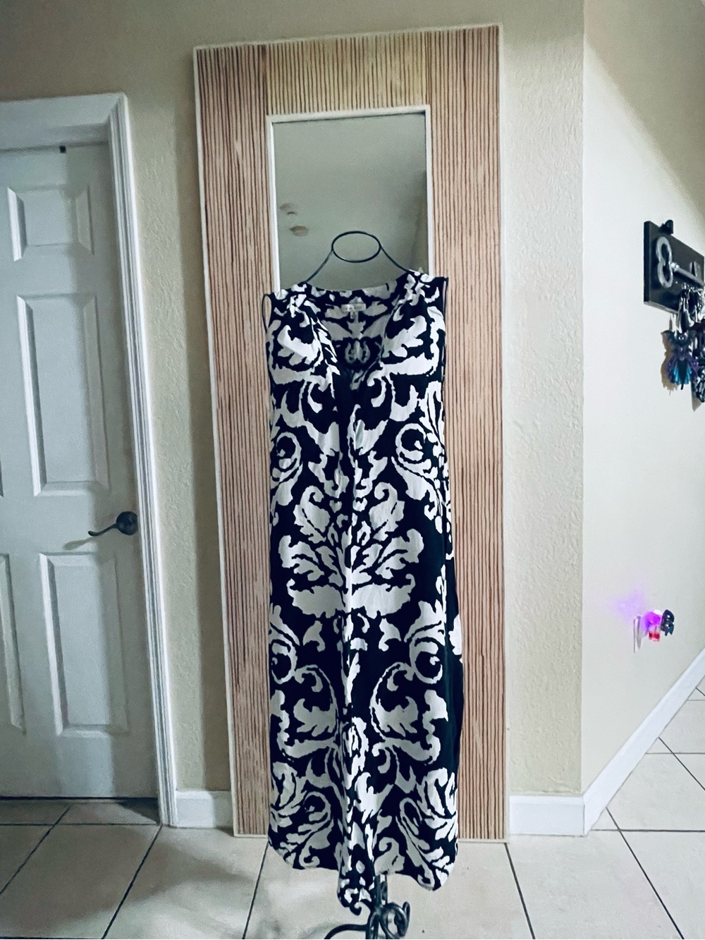 Alex & Lili Black & White Sleeveless Printed Maxi Dress with side slits.